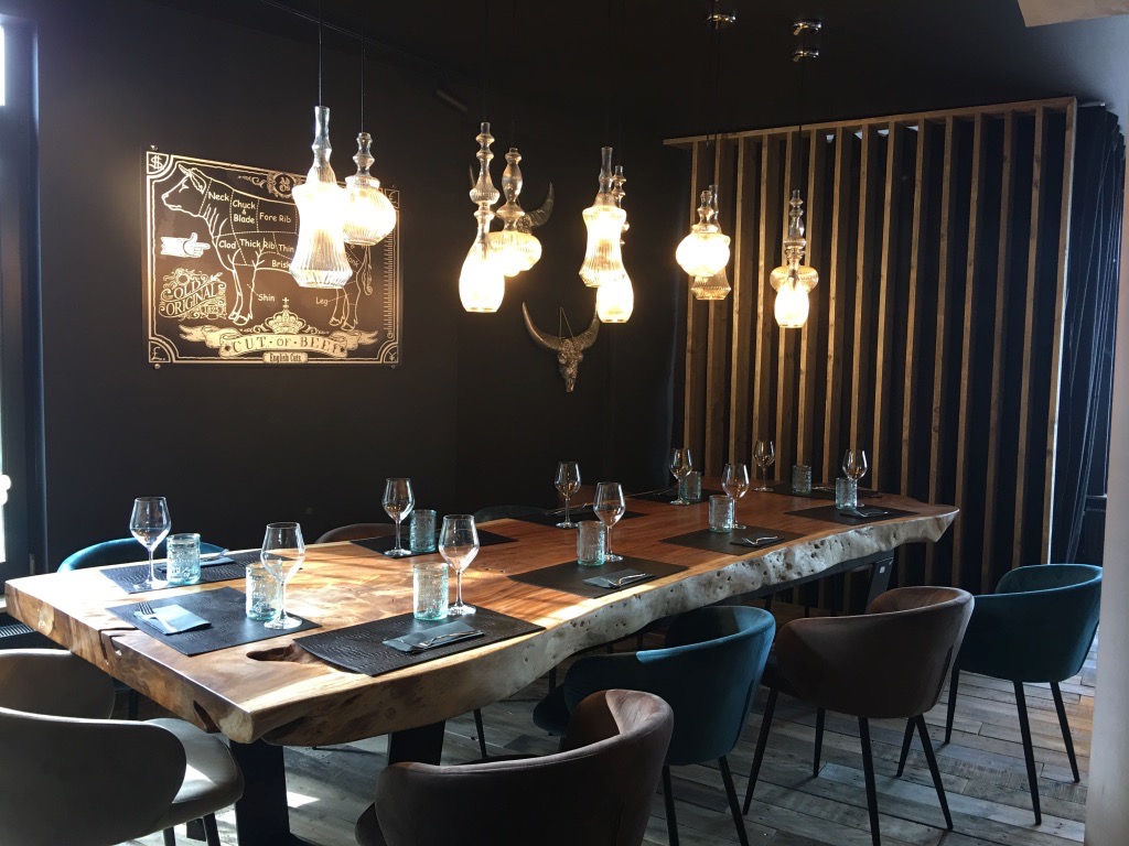 HIP – Ad OS Restaurant Lounge Bar te Grimbergen helper